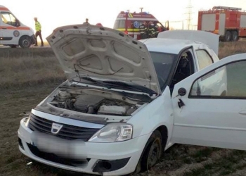 Mașină răsturnată în apropiere de Slobozia. FOTO ISU Ialomița