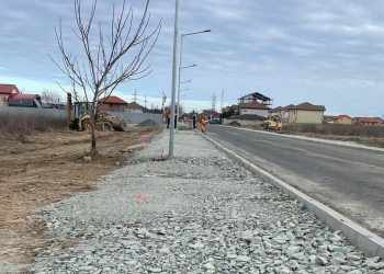 Amenajarea trotuarelor pe strada Oituz din Mangalia. FOTO Primăria Mangalia