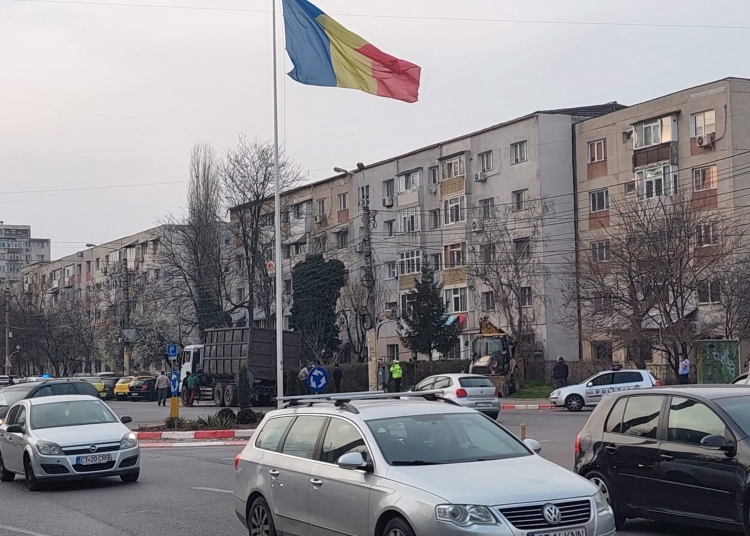 Sens giratoriu din zona CET - imagine cu rol ilustrativ. FOTO Cătălin SCHIPOR
