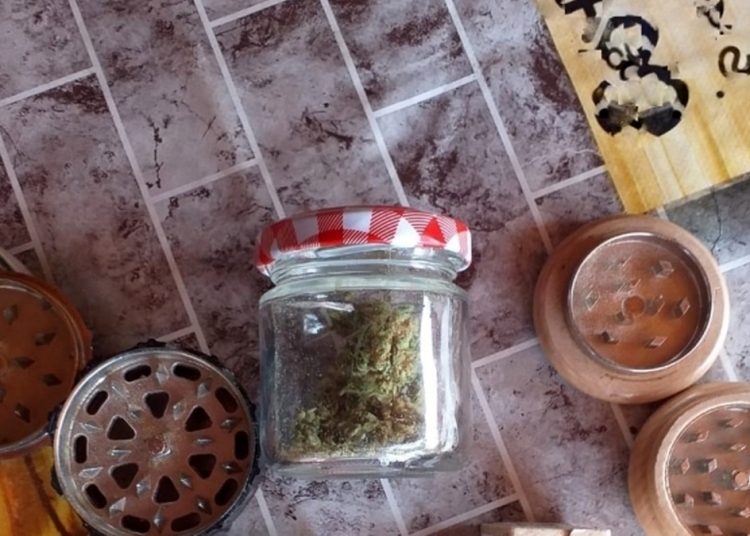 Droguri găsite de către polițiști. FOTO Poliția Română