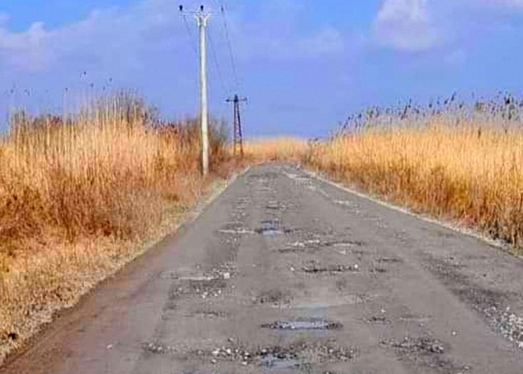 Drumul DC 2 Sulina-Cardon - CA Rosetti. FOTO Prefectura Tulcea