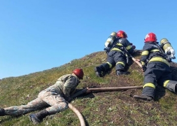 Exercițiu comun ale militarilor și pompierilor. FOTO Brigada 9 Mecanizată „Mărășești“