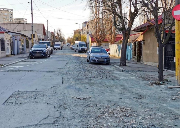 Se asfaltează strada Ion Lahovari. FOTO Primăria Constanța
