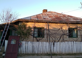 Incendiu la o casă din localitatea Bordușelu. FOTO ISU Ialomița