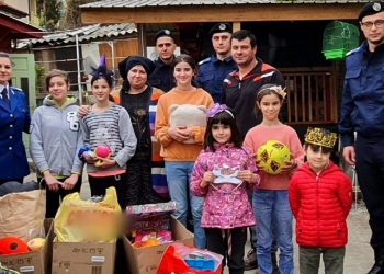 Jandarmii tulceni au ajutat o familie. FOTO IJJ Tulcea