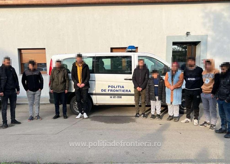 Migranții prinși. FOTO Poliția de Frontieră