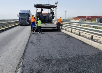 Asfaltare în Portul Constanța. FOTO CN APM SA