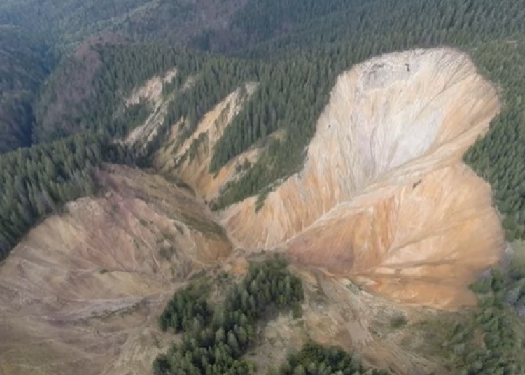 Groapa Ruginoasă. FOTO Alexandra VASILE
