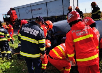 Pompierii au intervenit la un accident rutier mortal. FOTO ISU Iași