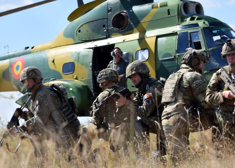 Exercițiu militar în poligonul Babadag. FOTO MAPN