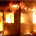 Casă în flăcări. FOTO Captură video