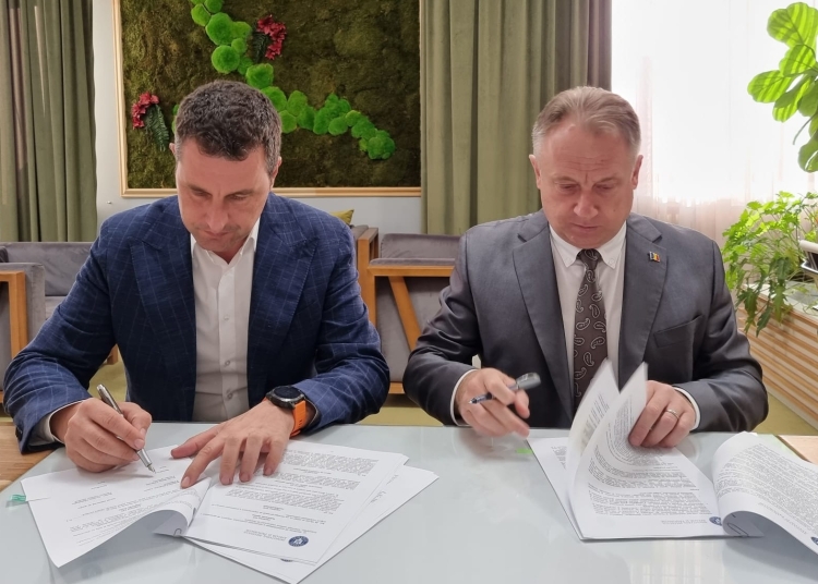 Ministrul Barna Tzancos a semnat documentele