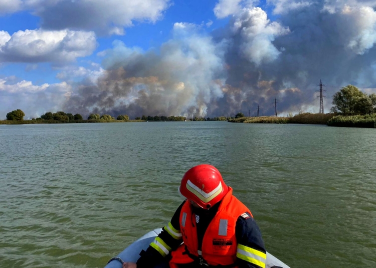 Incendiu în Delta Dunării. FOTO ISU Delta Tulcea