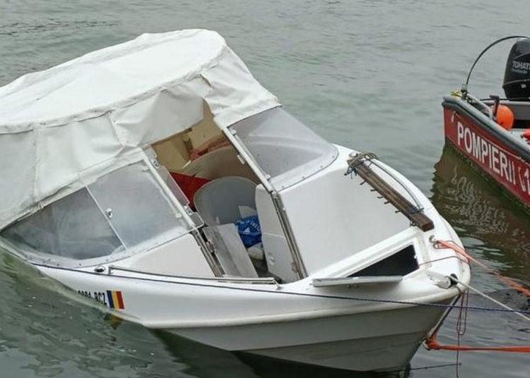 Accident naval pe Dunăre. FOTO ISU Delta Tulcea