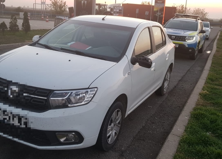 Mașina implicată în evenimentul de pe Autostrada A2. FOTO IPJ Călărași
