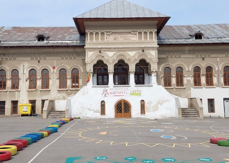 Grădinița Roboțel