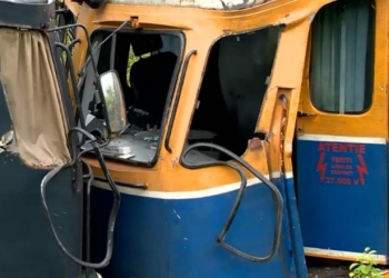 Primele imagini de la locul accidentului dintre două locomotive. FOTO: captură Digi24