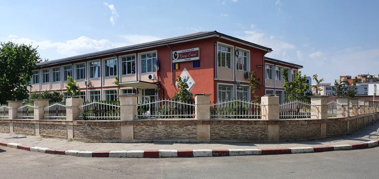 Școala George Enescu din Năvodari