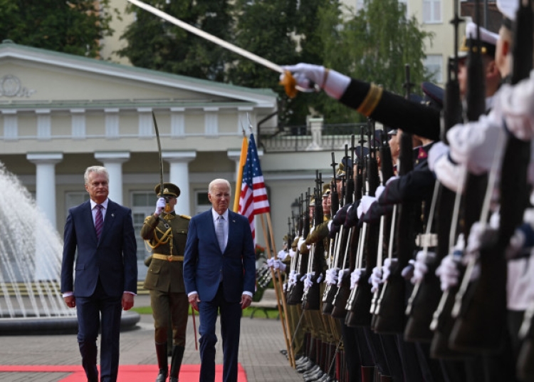 Președintele Lituaniei și Președintele Americii - Foto: Profimedia