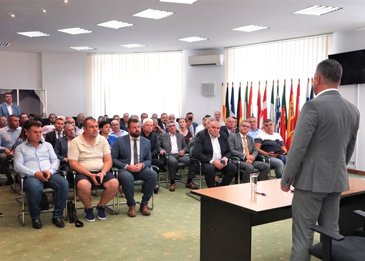 sursa foto: Facebook/ Ministerul Dezvoltării, Lucrărilor Publice şi Administraţiei
