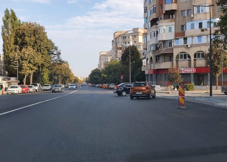 Intersecție Bulevardul Alexandru Lăpușneanu cu strada Nicolae Iorga