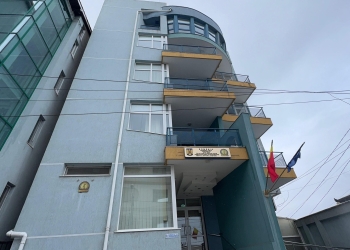 Ofițerul din cadrul IPJ Constanța, arestat pentru luare de mită vine de la Poliția Transporturi și are un Audi din 2006