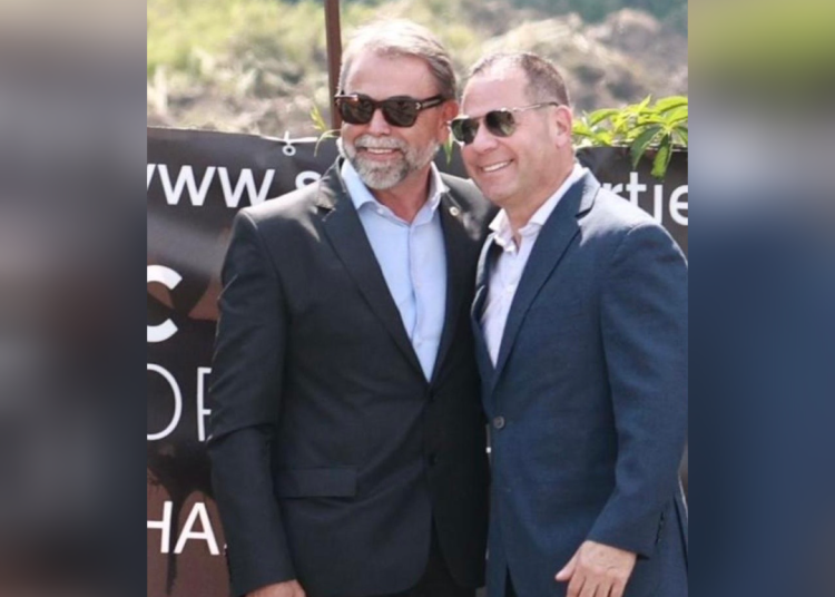 Stefan Berciu si Larry Glick, vicepresedinte al Trump Organization/ sursa foto: qmagazine.ro