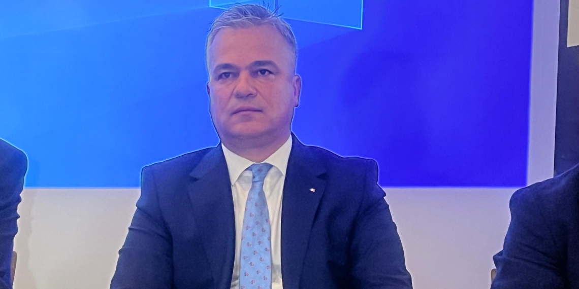 Adrian Veștea