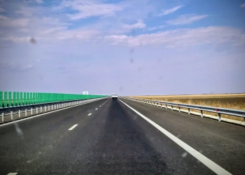 A fost reluat traficul pe Autostrada Soarelui, după ce carosabilul a fost curățat în urma împrăștierii unor leșurilor