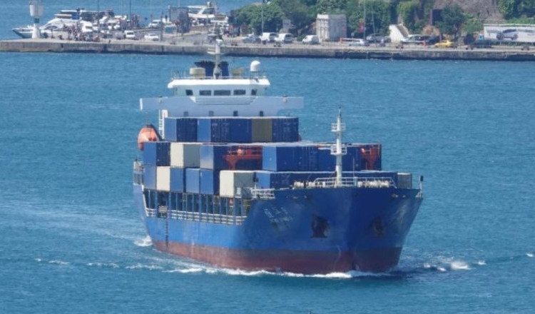 sursa foto Vessel Finder