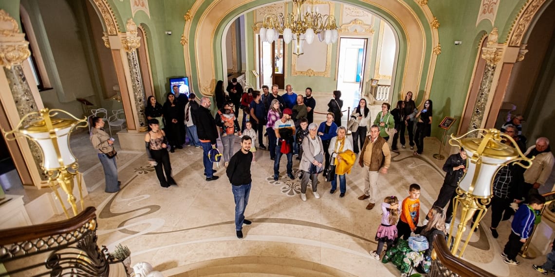 Imagine din interiorul Cazinoului - intrare