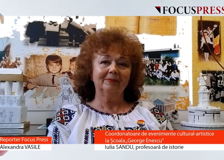 Iulia Sandu, de 47 de ani la catedră, modelează minți și inimi la Școala „George Enescu”! Interviu cu profesoara care insuflă iubirea pentru istorie și tradiții