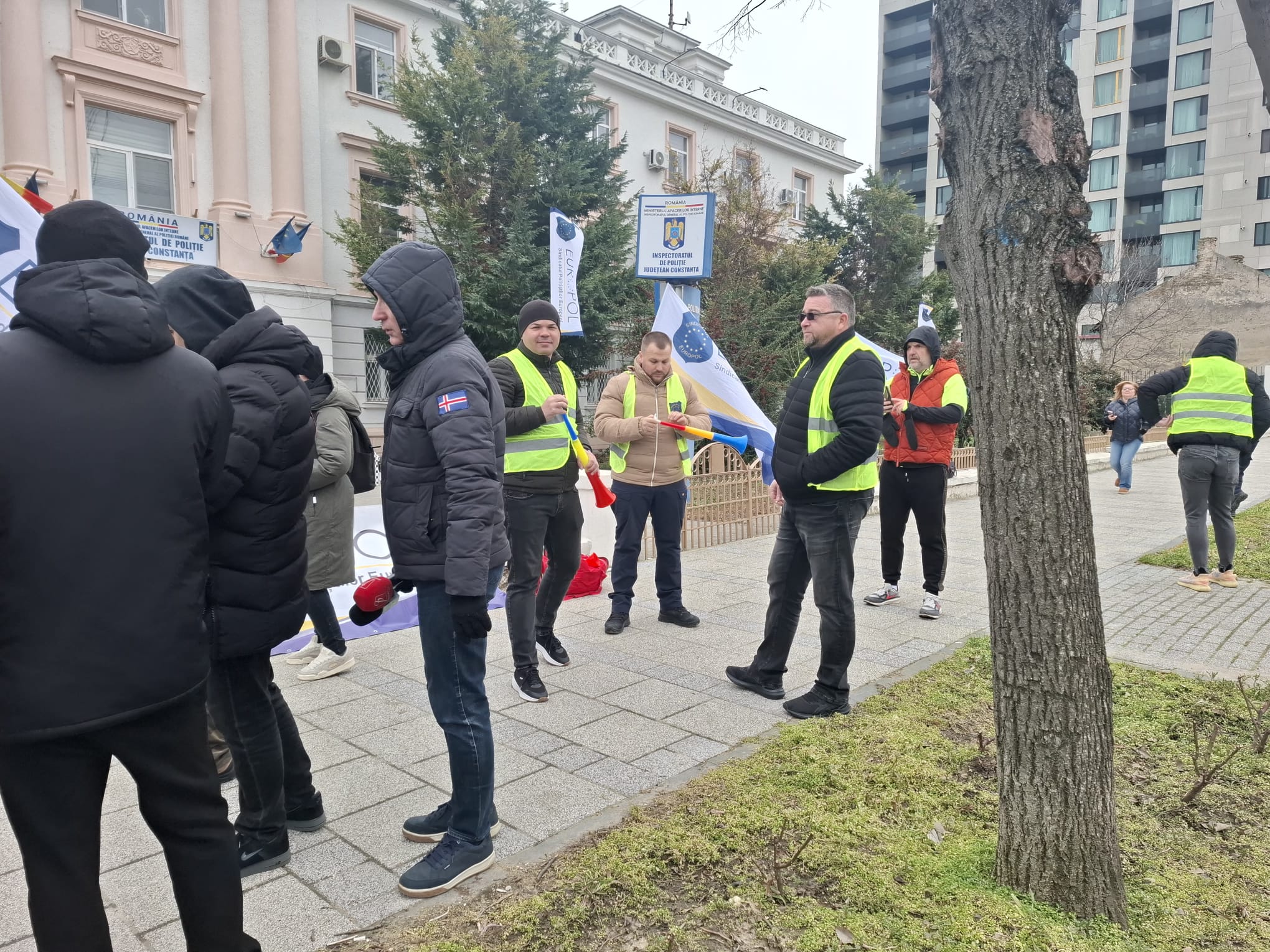 GALERIE FOTO&VIDEO. Protest al polițiștilor din Constanța!