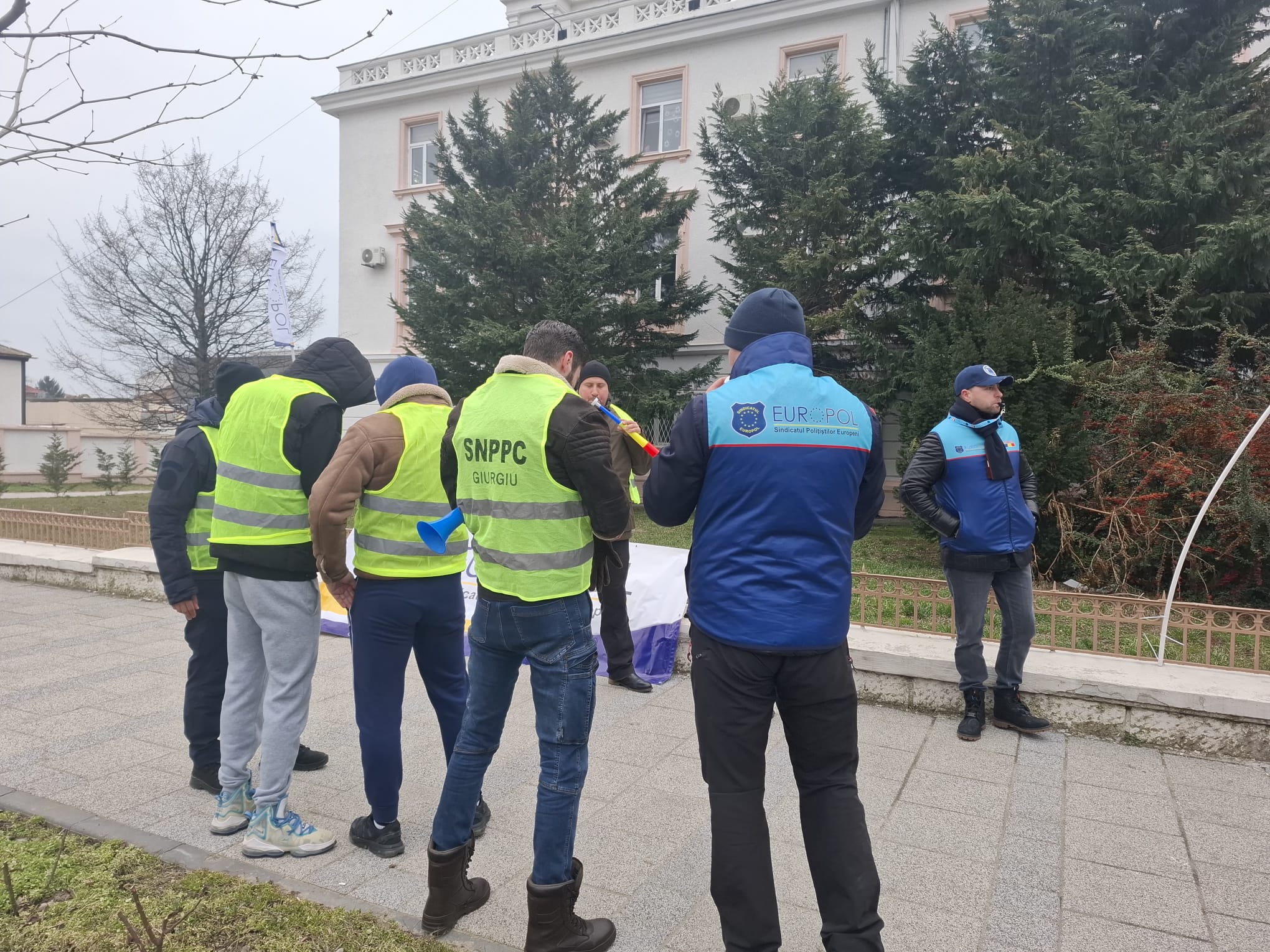 GALERIE FOTO&VIDEO. Protest al polițiștilor din Constanța!