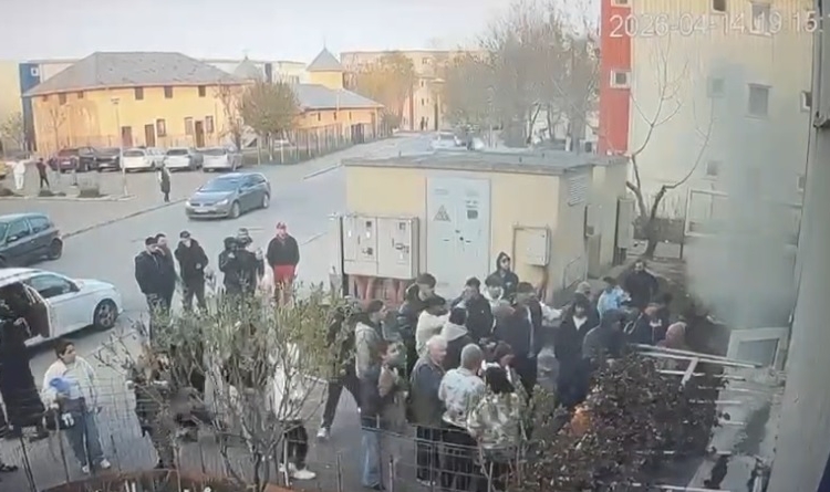 Imagine de la incendiul din Henri Coandă