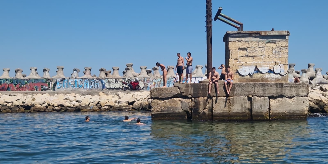 foto cu rol ilustrativ - dig Portul Tomis